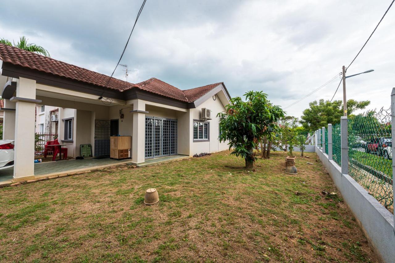 3br Retreat Near To Goldcoast, Sepang By Verano Sungai Pelek